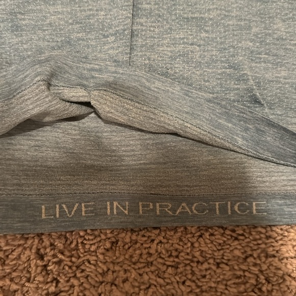 Lululemon t shirt - Picture 2 of 4